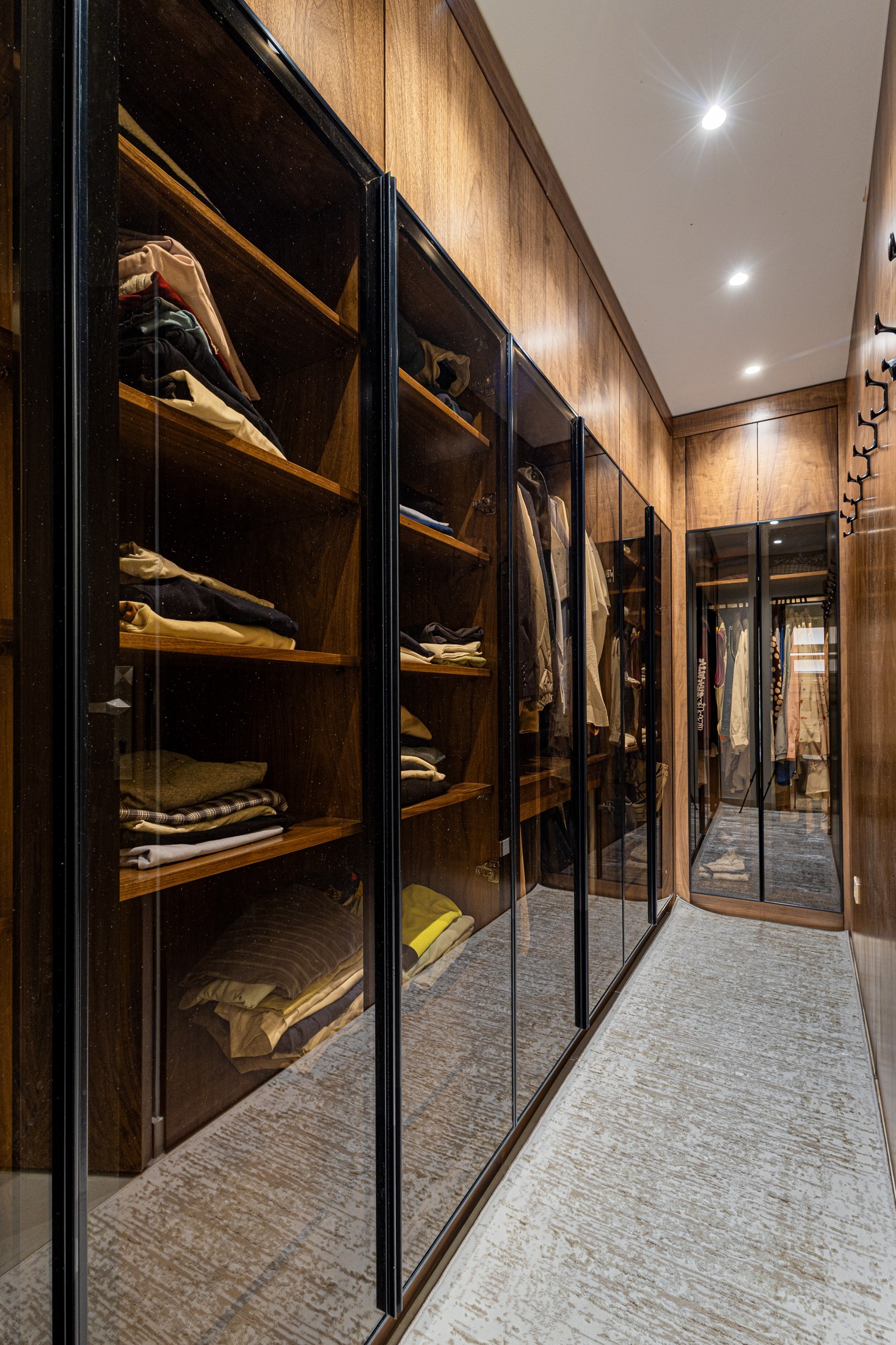 Canaria Apartment — storage detail